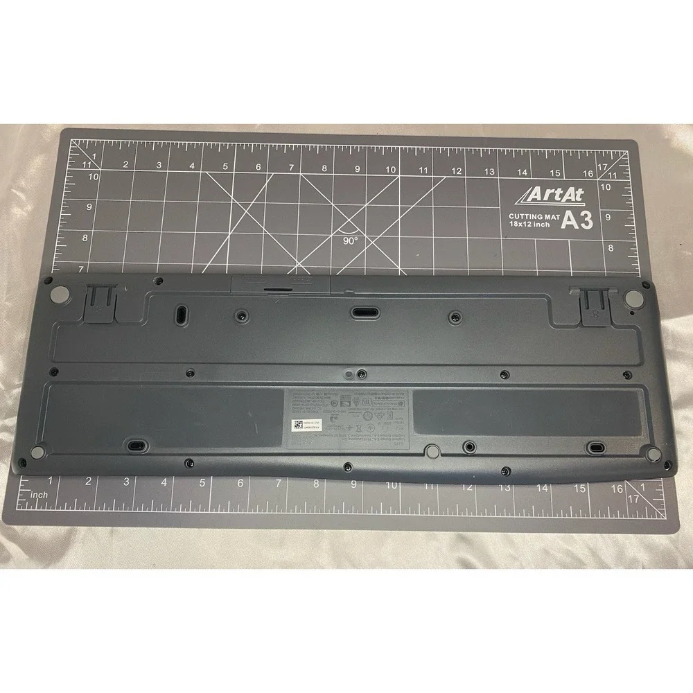 Logitech K270 Wireless Keyboard Untested FOR PARTS- No USB Receiver